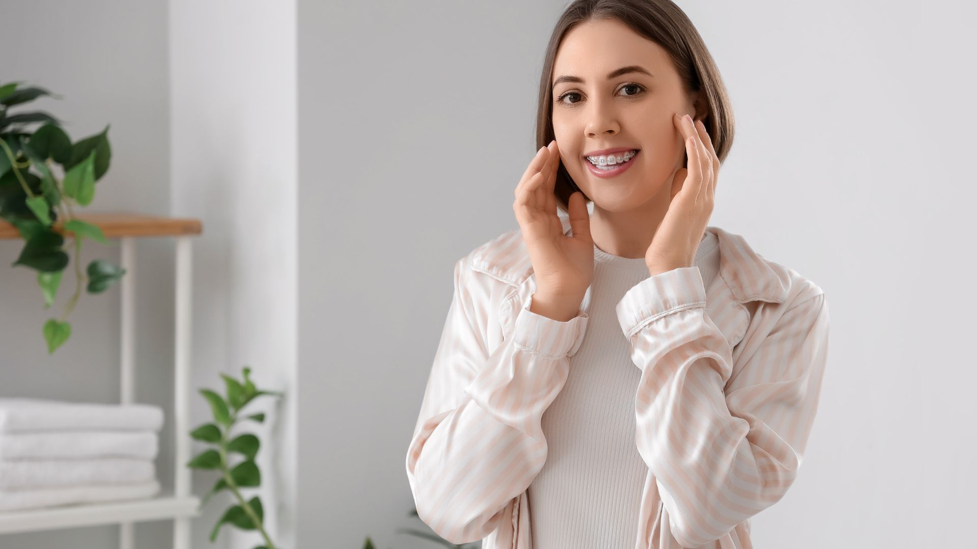 Saiba quanto tempo dura, em média, um tratamento com aparelho dentário. Descubra os fatores que aceleram ou atrasam o resultado na Smile More Clinic em Lisboa e no Porto.